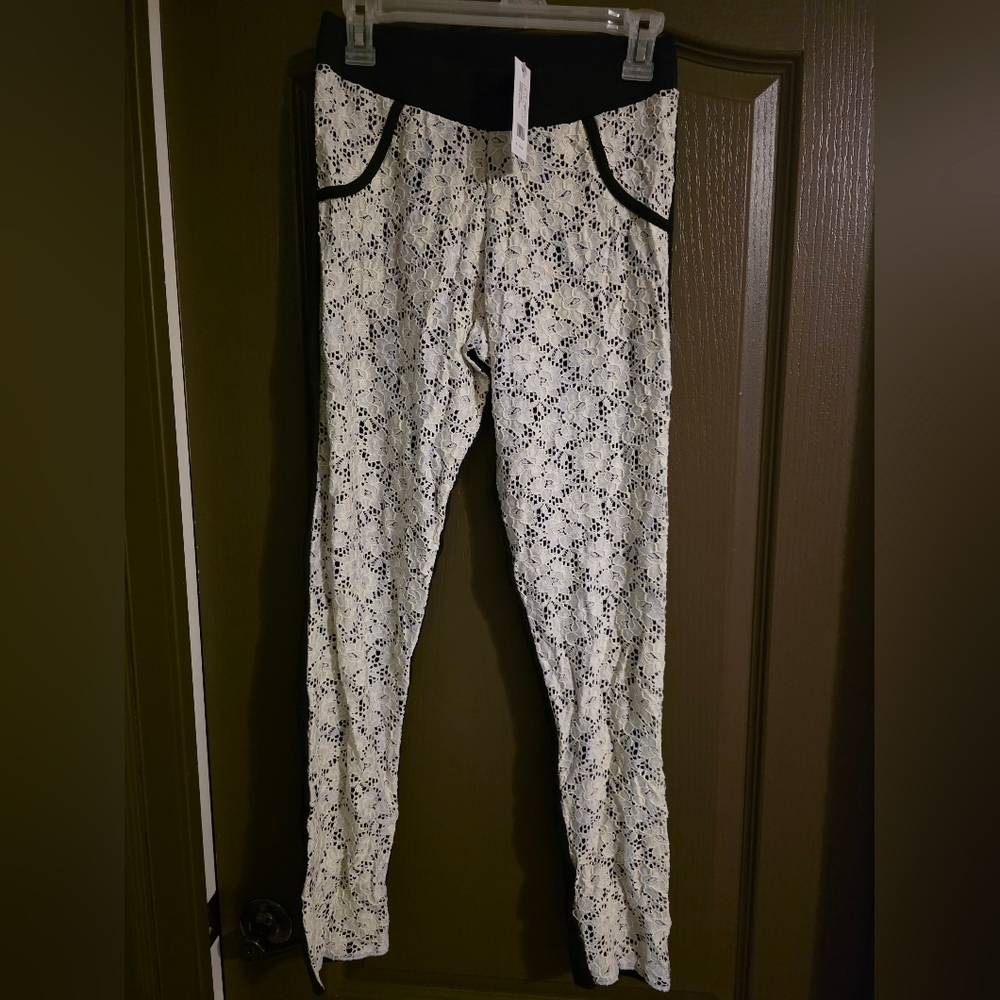 Black and White Lace Patterned Pants